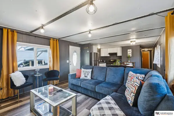 4008 N 127th Plaza #70, Omaha, NE 68164