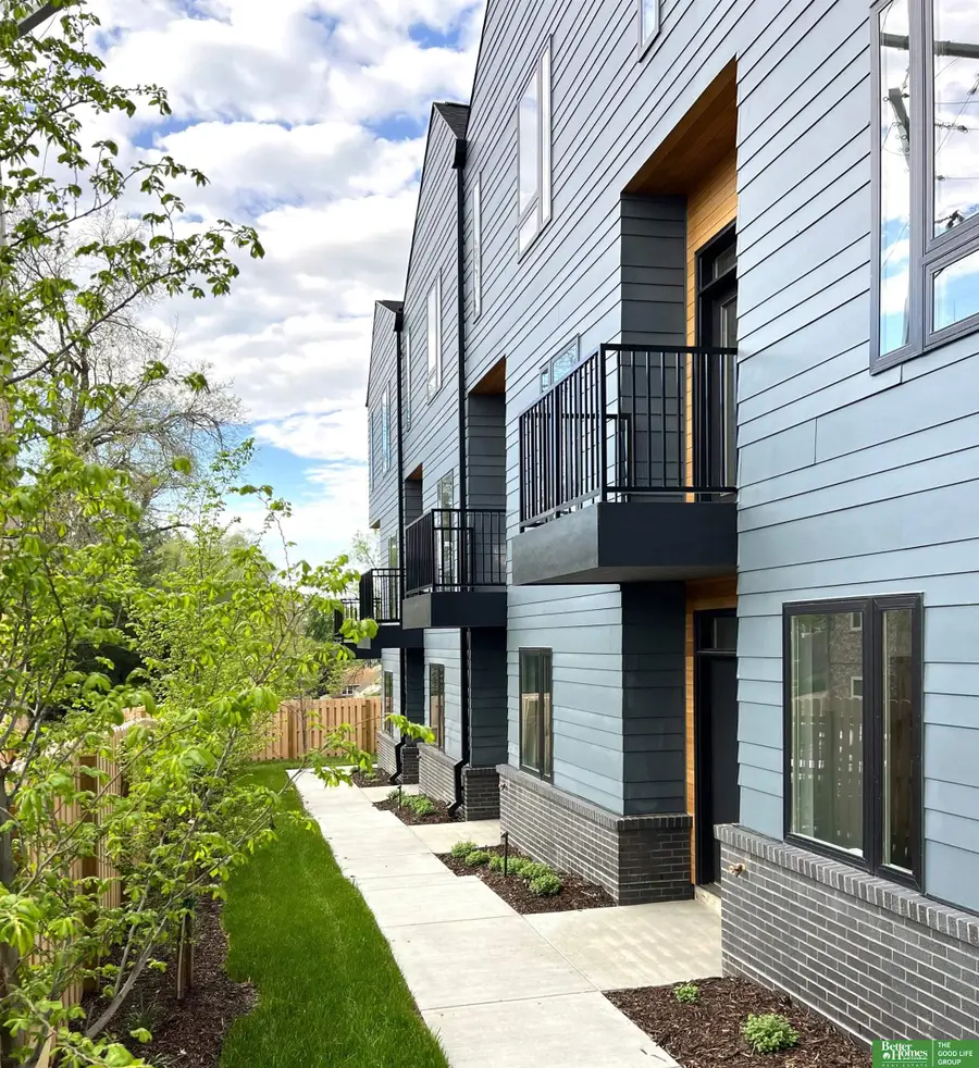 5321 Elmwood Plaza, Omaha, NE 68106 - Image #2