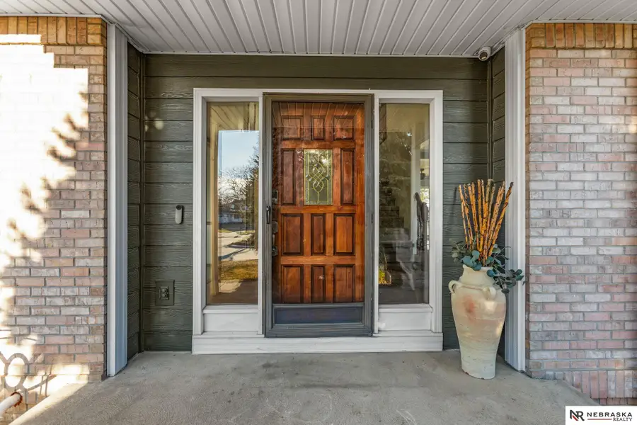 6818 N 106th Circle, Omaha, NE 68122 - Image #3