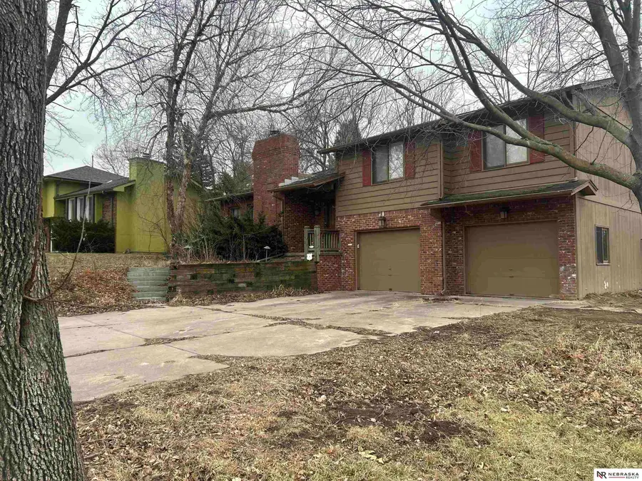 21441 Fieldcrest Drive, Elkhorn, NE 68022 - Image #2