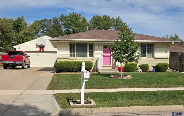 1218 W Ryons Street, Lincoln, NE 68522