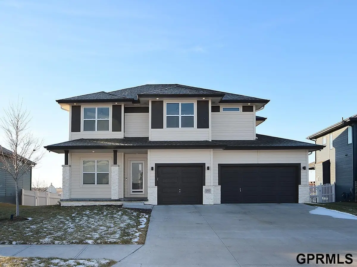 18421 Merion Drive, Omaha, NE 68136 - Image #1