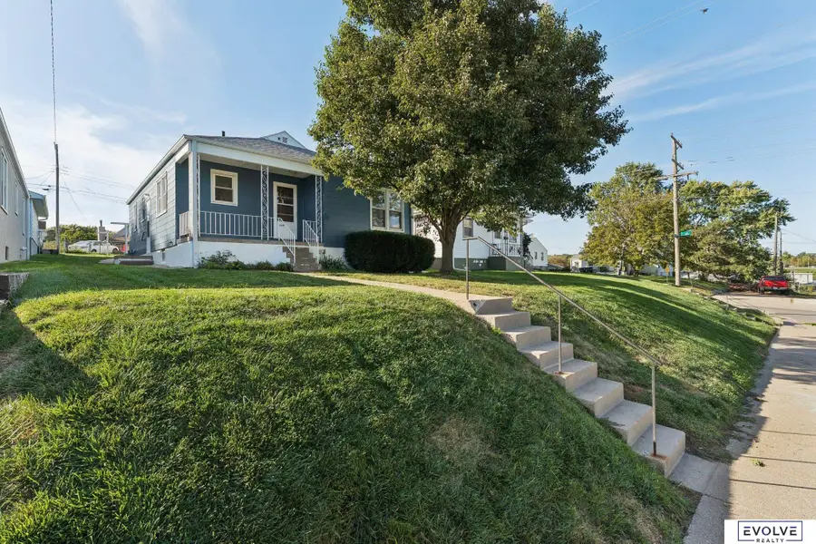4106 S 40th Avenue, Omaha, NE 68107 - Image #2