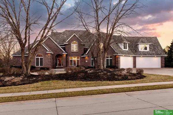 13309 Nicholas Street, Omaha, NE 68154