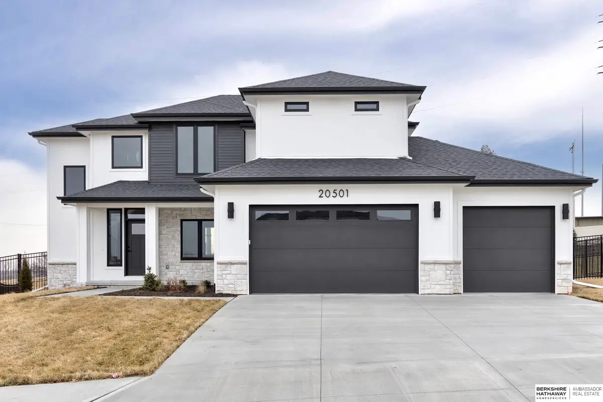 20501 Ogden Street, Elkhorn, NE 68022 - Image #1