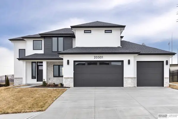 20501 Ogden Street, Elkhorn, NE 68022