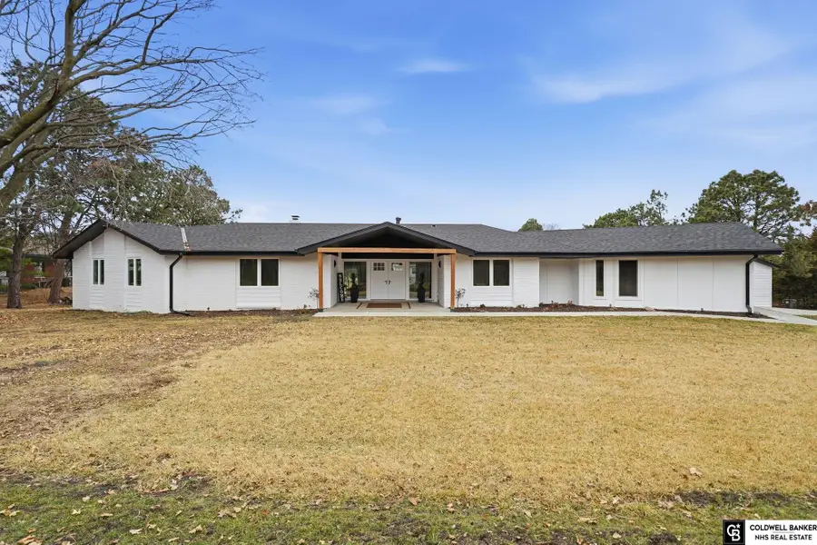 2505 S 70th Street, Lincoln, NE 68506 - #2