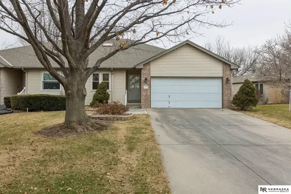 3902 N 157th Street, Omaha, NE 68116