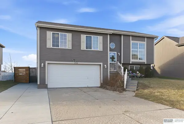 11710 S 209th Avenue, Gretna, NE 68028