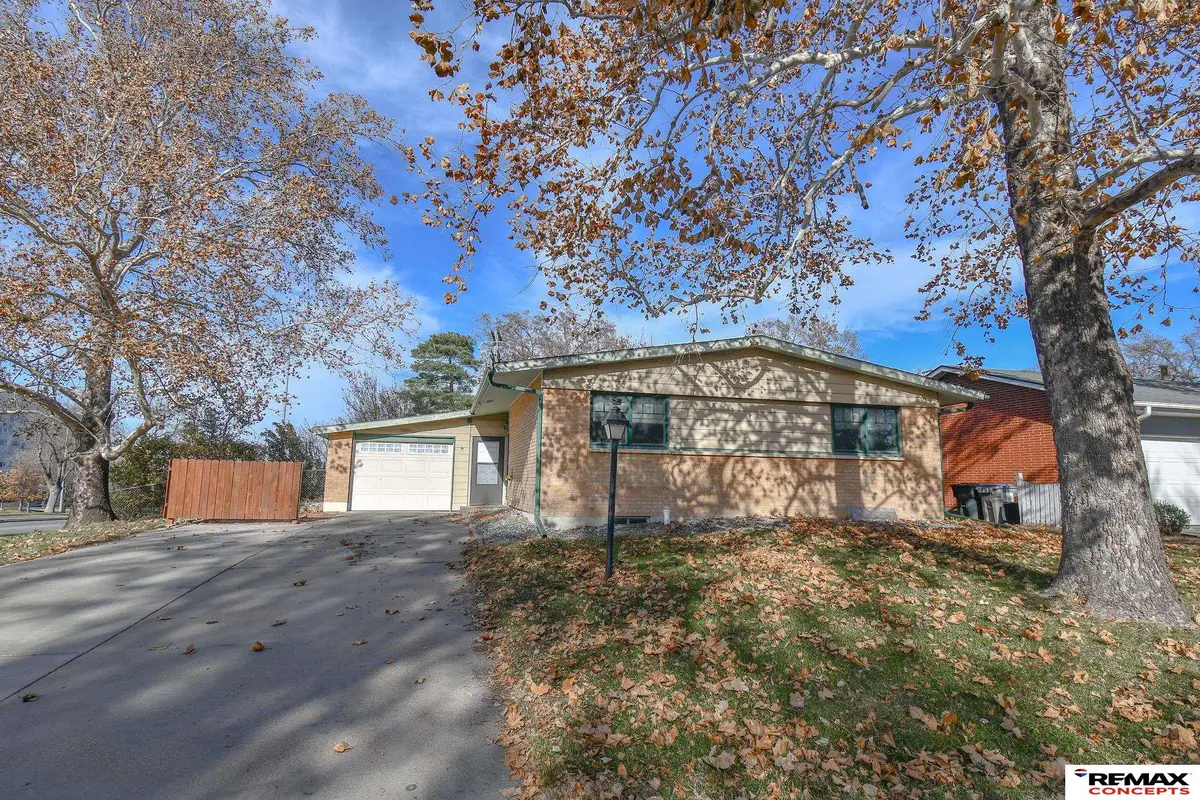 7000 S Wedgewood Drive, Lincoln, NE 68510 - Image #1