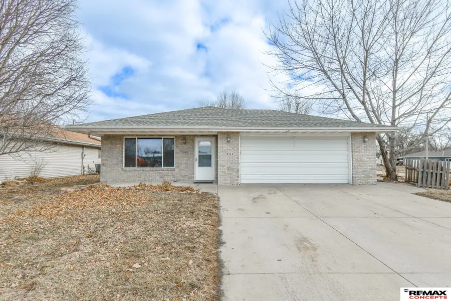 1024 Sycamore Avenue, Crete, NE 68333 - #2