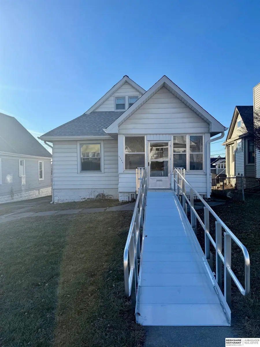 2340 S 35th Street, Omaha, NE 68105 - Image #2