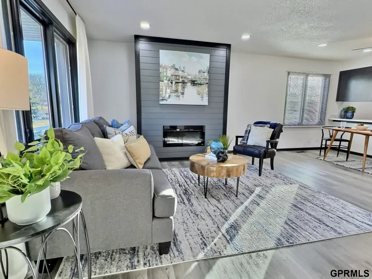 916 Carriage Way #13, Lincoln, NE 68510 - #1