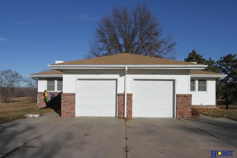 3836 & 3838 Sweetbriar Lane, Lincoln, NE 68516 - Image #2