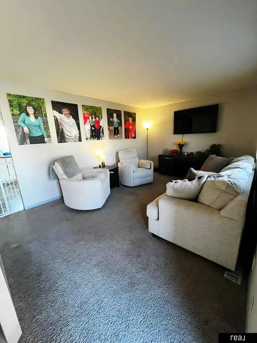 10913 Jones Street, Omaha, NE 68154 - Image #2