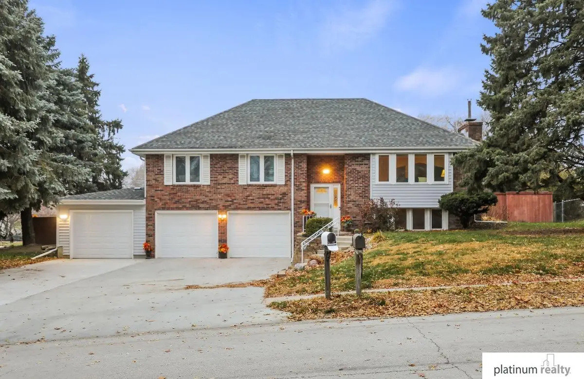 1028 S 217th Avenue, Omaha, NE 68022 - Image #1