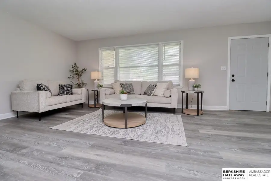 6019 Baldwin Avenue, Lincoln, NE 68507 - Image #2