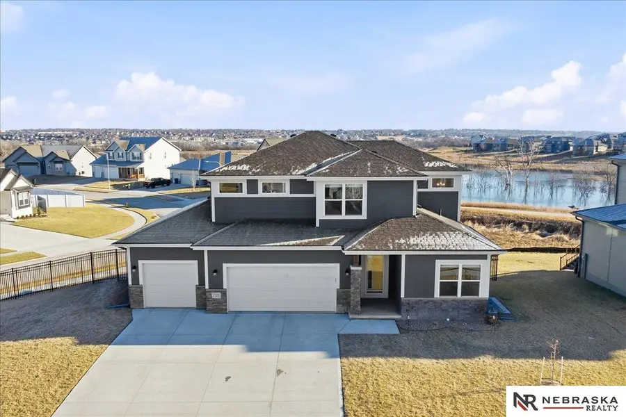 10205 S 109 Street, Papillion, NE 68046 - Image #2