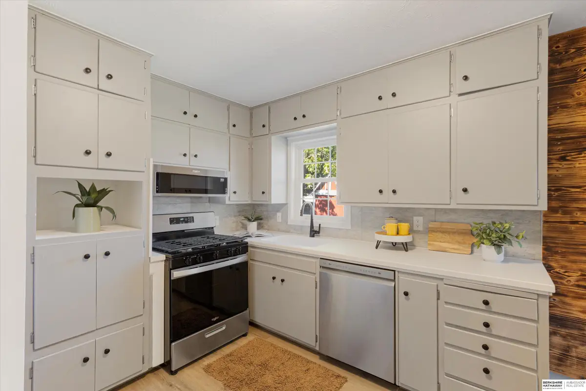 7324 Frederick Avenue, La Vista, NE 68128 - Image #1