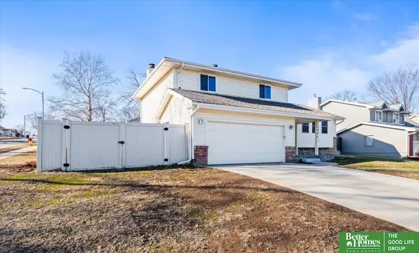 12806 S 33rd Street, Bellevue, NE 68123