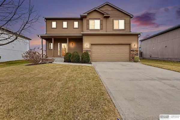 8702 S 68th Street, Papillion, NE 68133