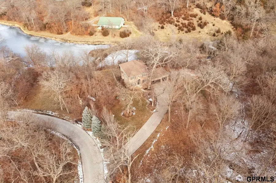 19719 Raven Drive, Louisville, NE 68037 - Image #2