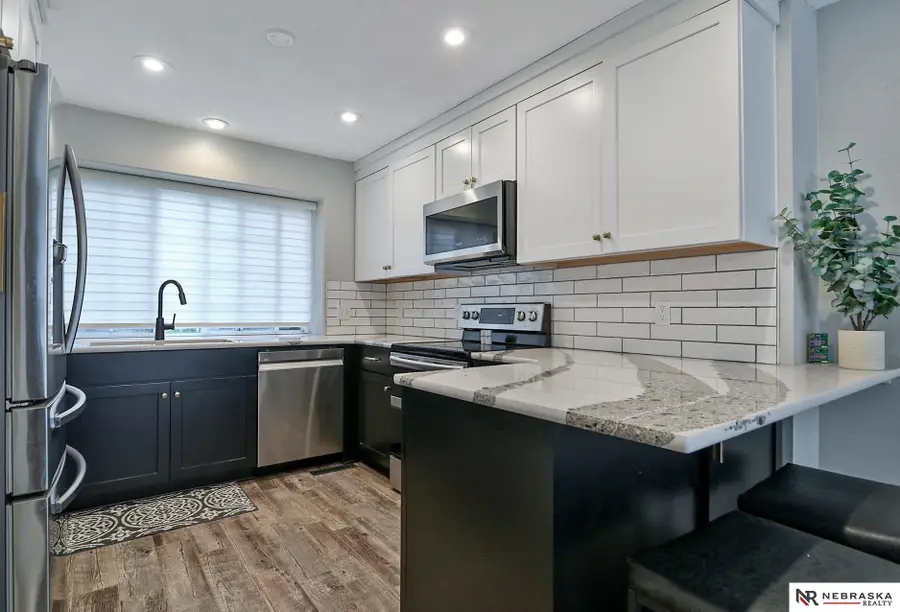 14633 Larimore Avenue, Omaha, NE 68116 - Image #2