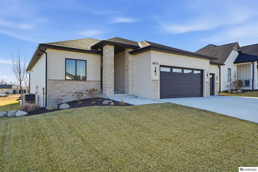 8853 Calamus River Road, Lincoln, NE 68520 - Image #2
