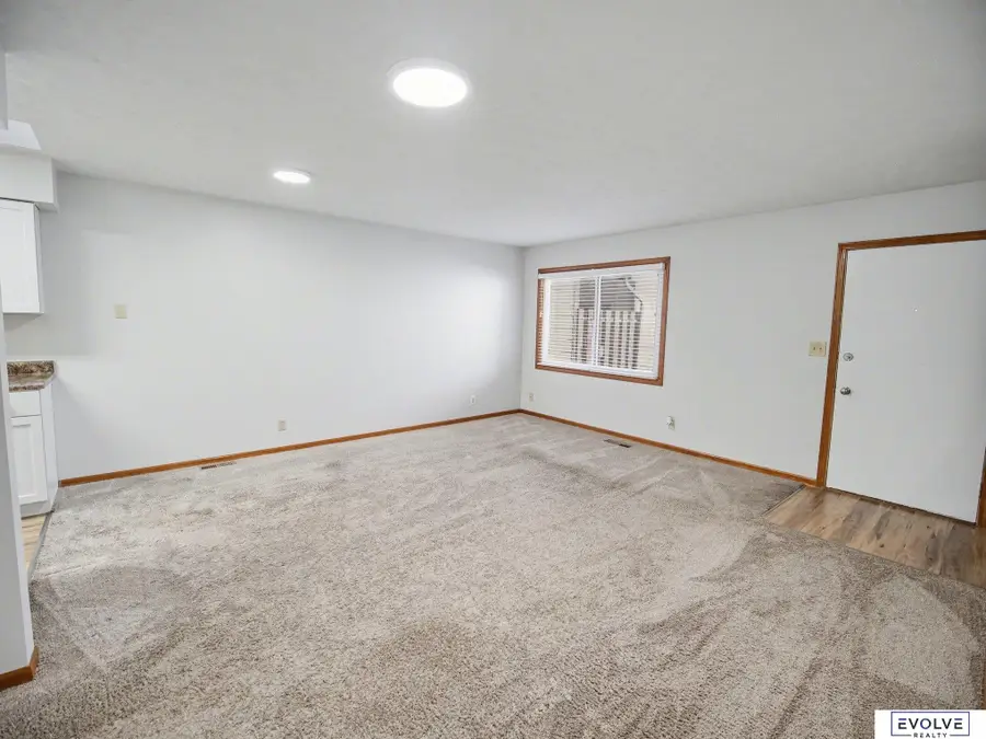 222 Parkside Lane, Lincoln, NE 68521 - Image #2