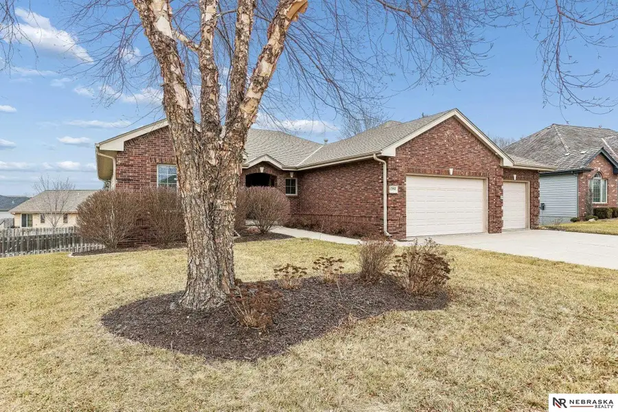 17902 Camelback Avenue, Omaha, NE 68136 - Image #2