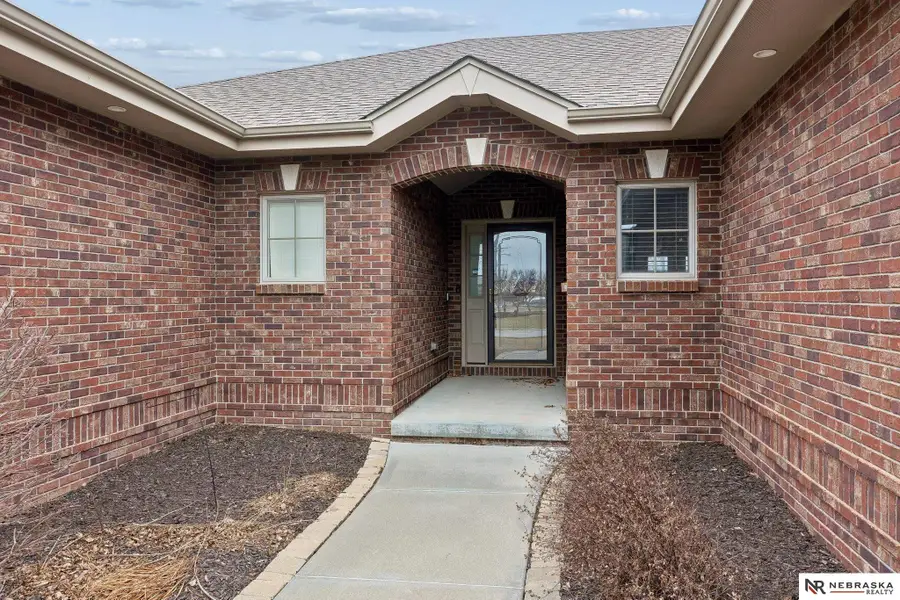 17902 Camelback Avenue, Omaha, NE 68136 - Image #3