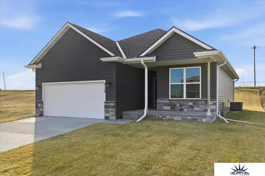 9710 N 167th Avenue Circle, Bennington, NE 68007 - Image #3