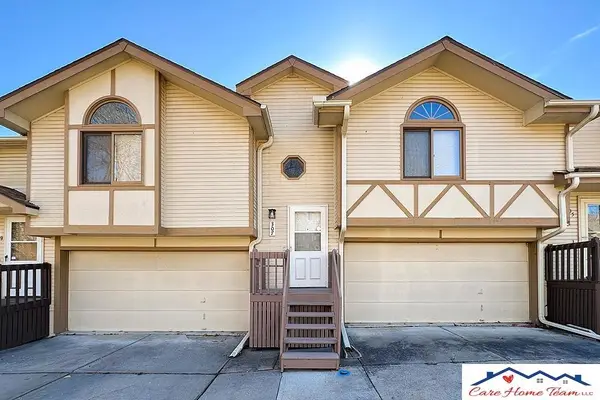 307 E 17th Avenue, Bellevue, NE 68005