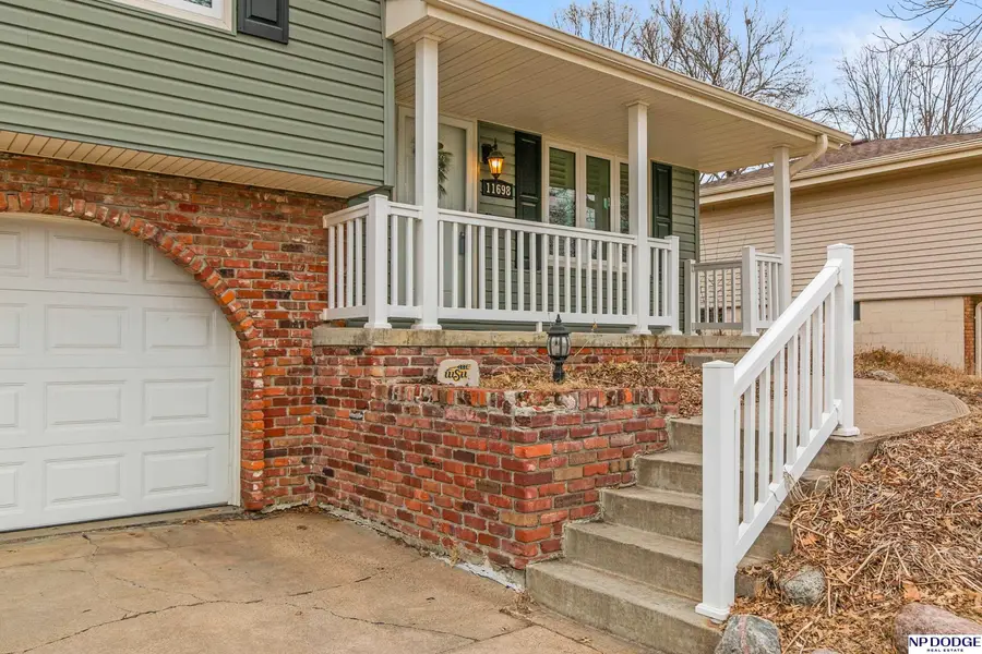 11698 Roanoke Boulevard, Omaha, NE 68164 - Image #3