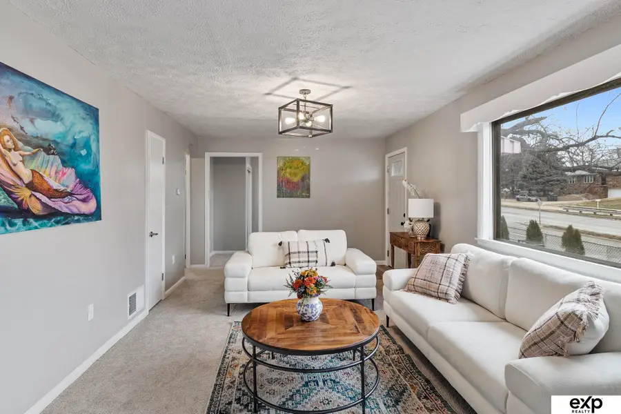 9635 Maple Street, Omaha, NE 68134 - Image #3