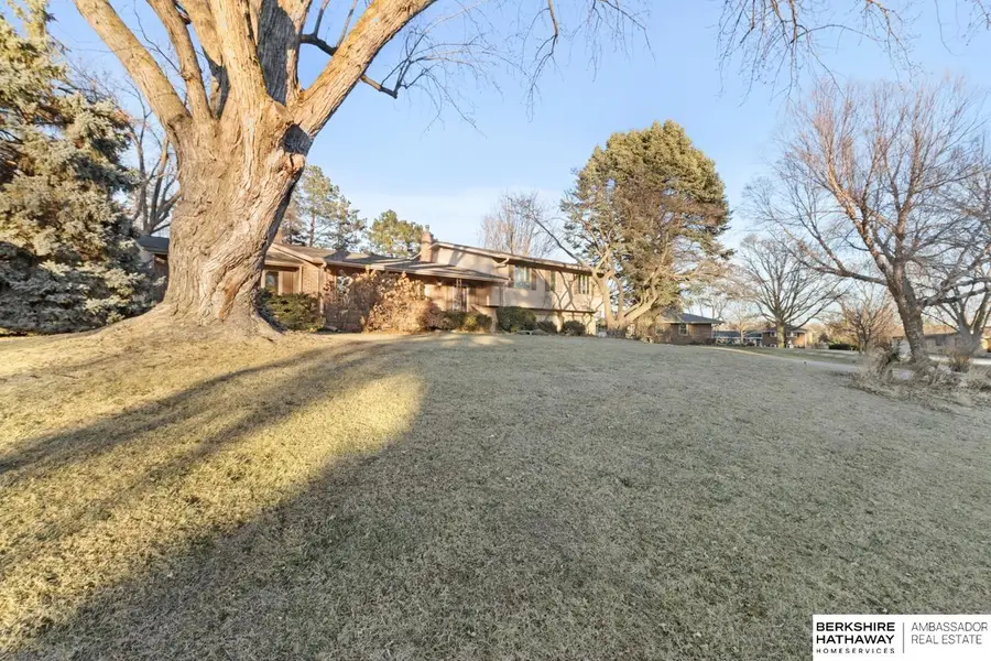 7054 Starlite Drive, Omaha, NE 68152 - Image #2