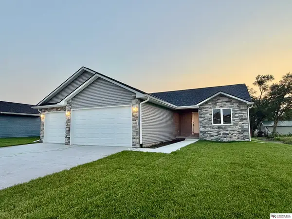 635 Pine Street, Greenwood, NE 68366