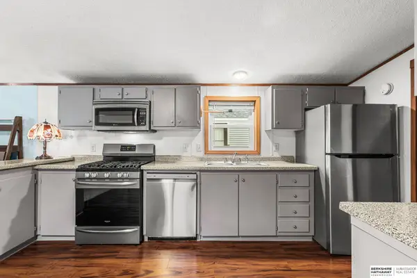 6363 Grover Street #13, Omaha, NE 68106