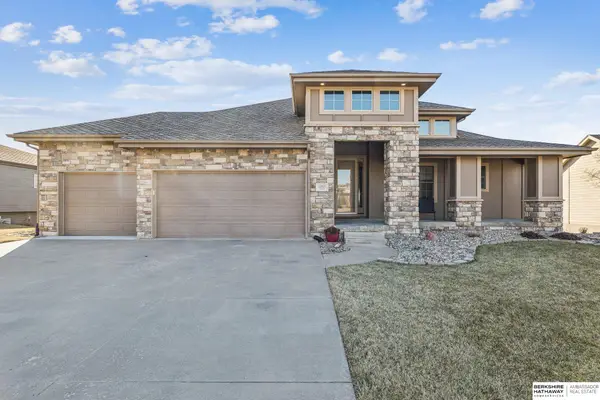 12817 Deer Creek Drive, Omaha, NE 68142