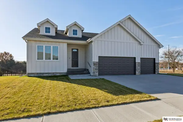 18411 Patrick Avenue, Elkhorn, NE 68022