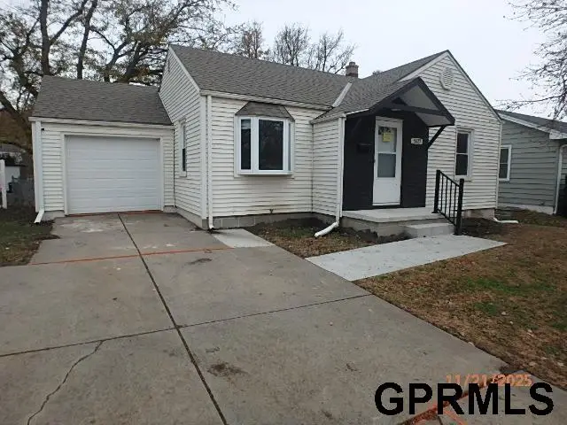 5627 Northwest Drive, Omaha, NE 68104 - Image #1