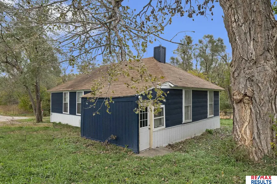 902 Louie Lane, Yutan, NE 68073-0000 - #3