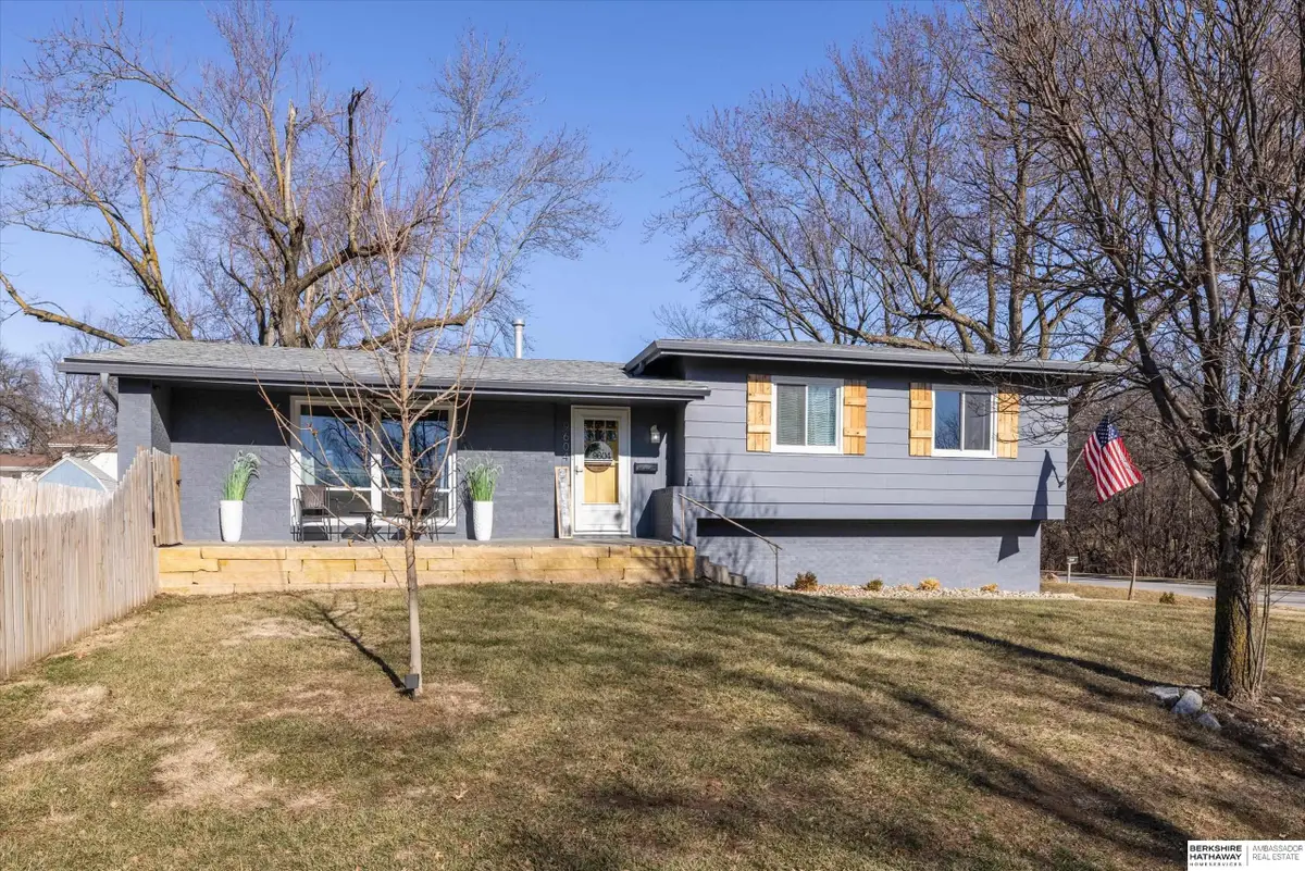 9604 Ruggles Street, Omaha, NE 68134 - Image #1