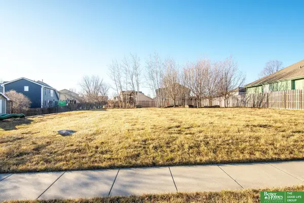 14915 Ellison Avenue, Omaha, NE 68116