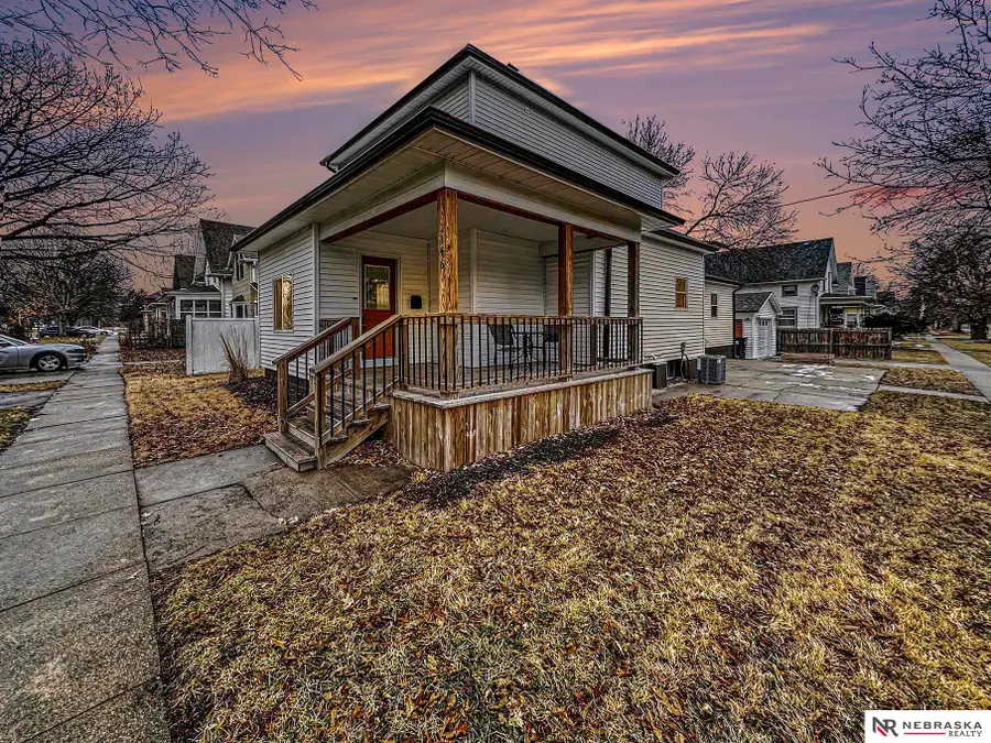 1146 Sumner Street, Lincoln, NE 68502 - #2