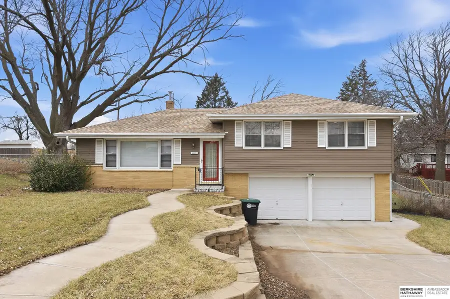 4628 Crestline Street, Omaha, NE 68134 - Image #3