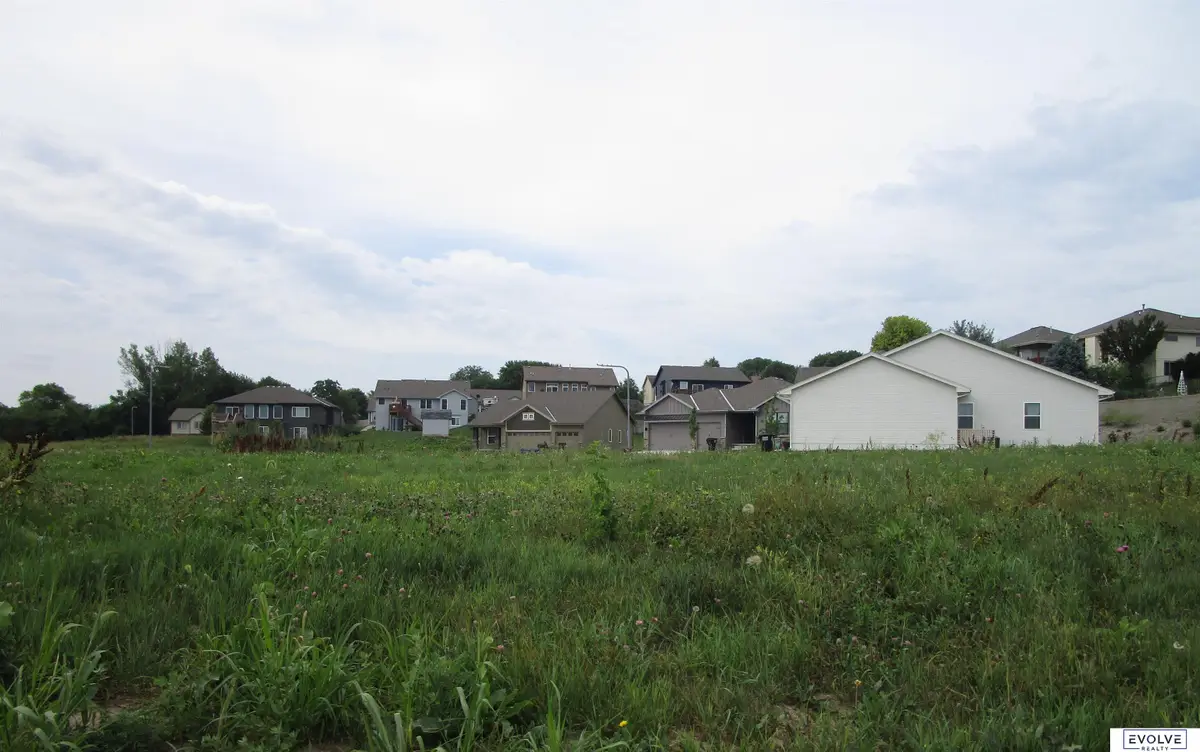 913 Gayle Street, Papillion, NE 68046 - Image #1
