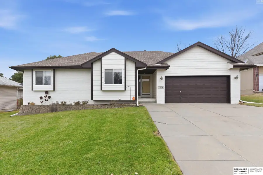 7004 S 167th Avenue, Omaha, NE 68136 - Image #2