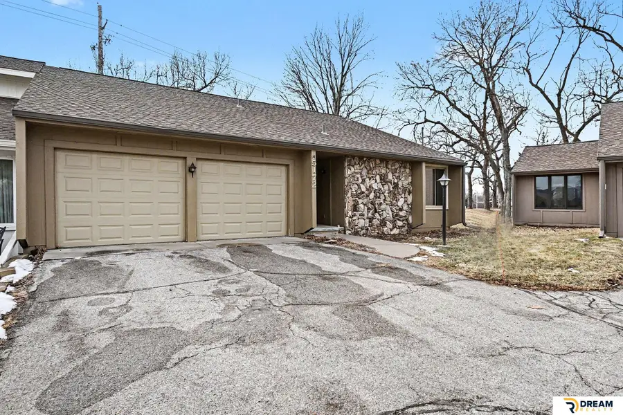 5172 S 150 Plaza #2-D, Omaha, NE 68137 - #3
