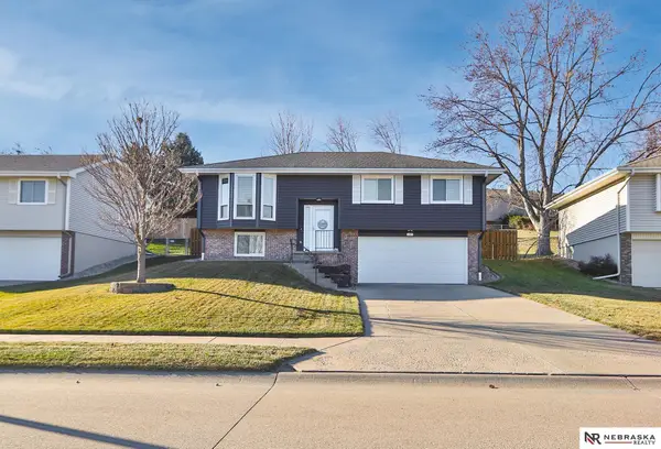 13581 W Circle, Omaha, NE 68137